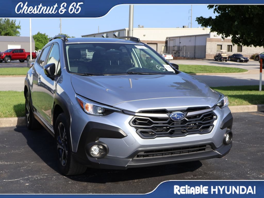 Used 2024 Subaru Crosstrek 2.0i Premium AWD/4WD image 2