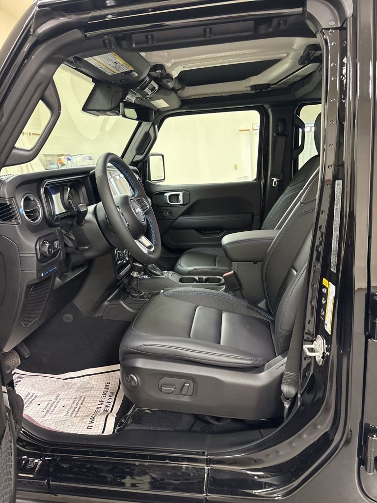 Used 2024 Jeep Wrangler High Altitude image 9
