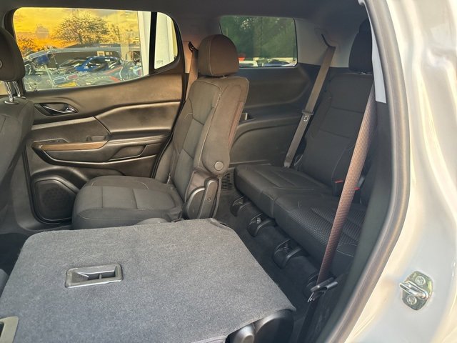 Used 2022 GMC Acadia SLE w/ Driver Convenience Package image 23