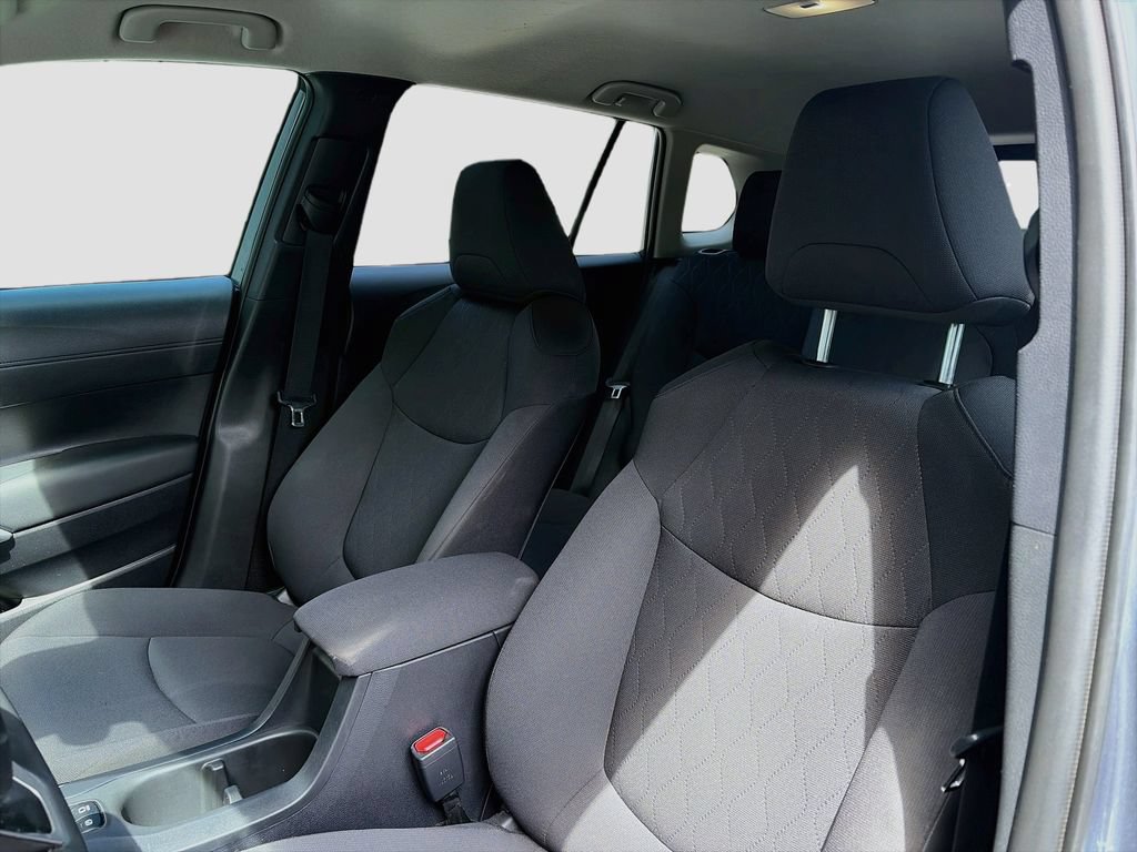 Used 2024 Toyota Corolla Cross LE FWD image 21