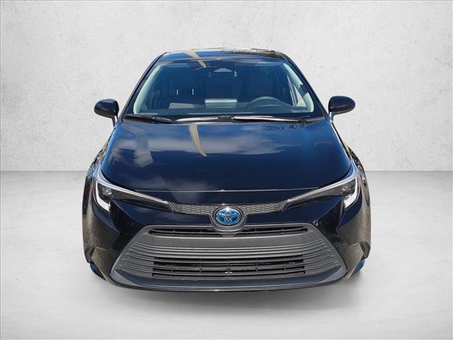 Used 2024 Toyota Corolla LE FWD image 2