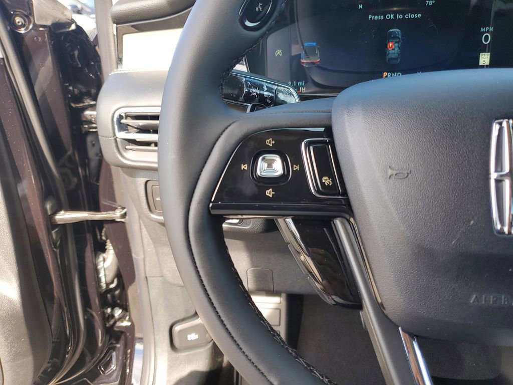 New 2026 Lincoln Corsair Premiere FWD image 24