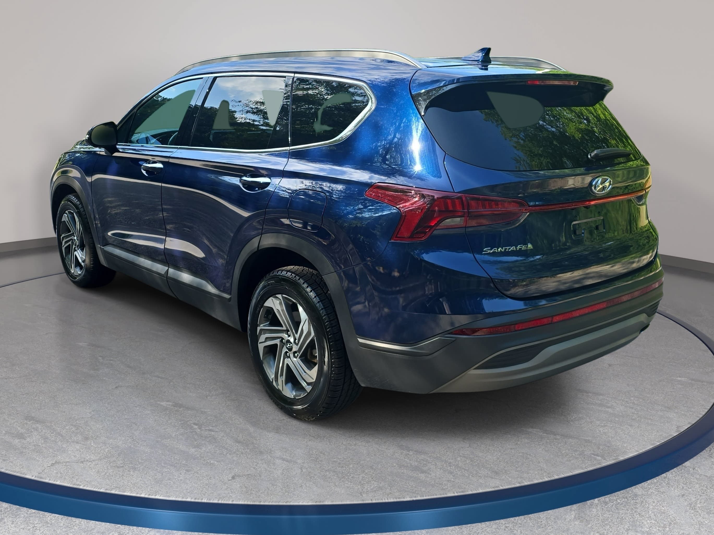 Used 2023 Hyundai Santa Fe SEL FWD image 7