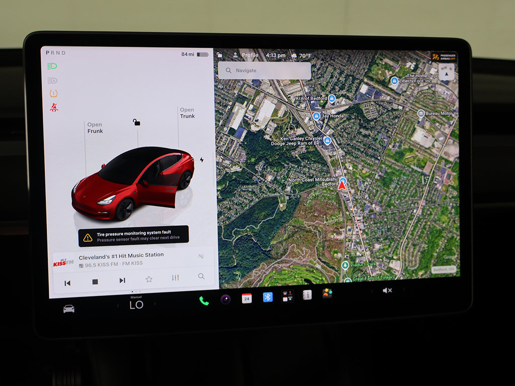 Used 2022 Tesla Model 3 Long Range AWD/4WD image 38