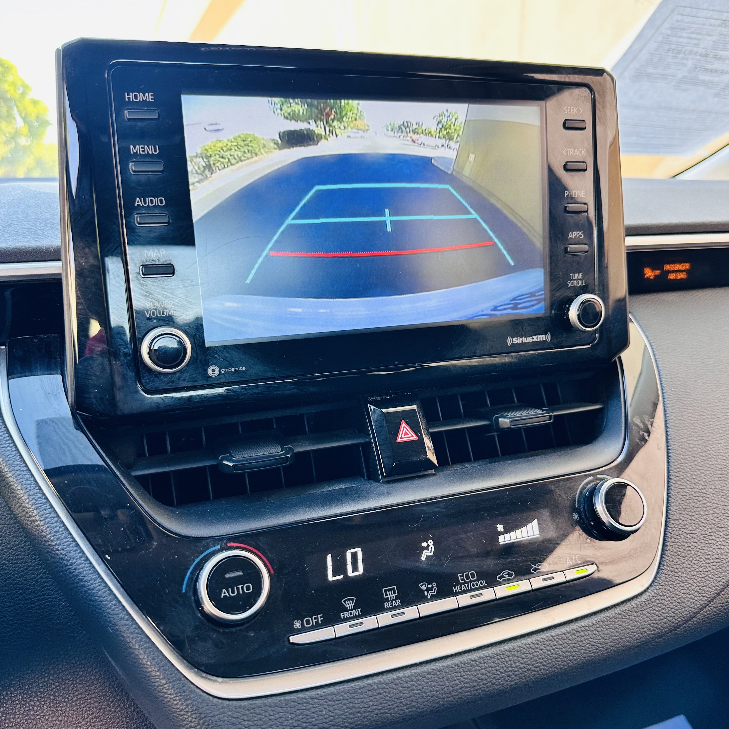 Used 2022 Toyota Corolla LE image 23