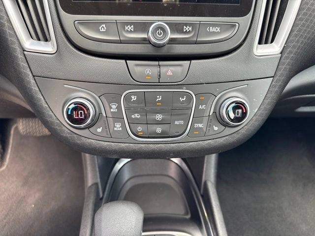 Used 2025 Chevrolet Malibu LT FWD image 22