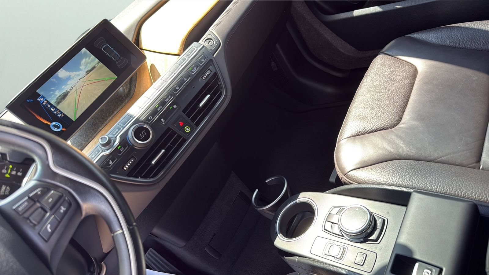 Used 2015 BMW i3 w/ Range Extender RWD image 20