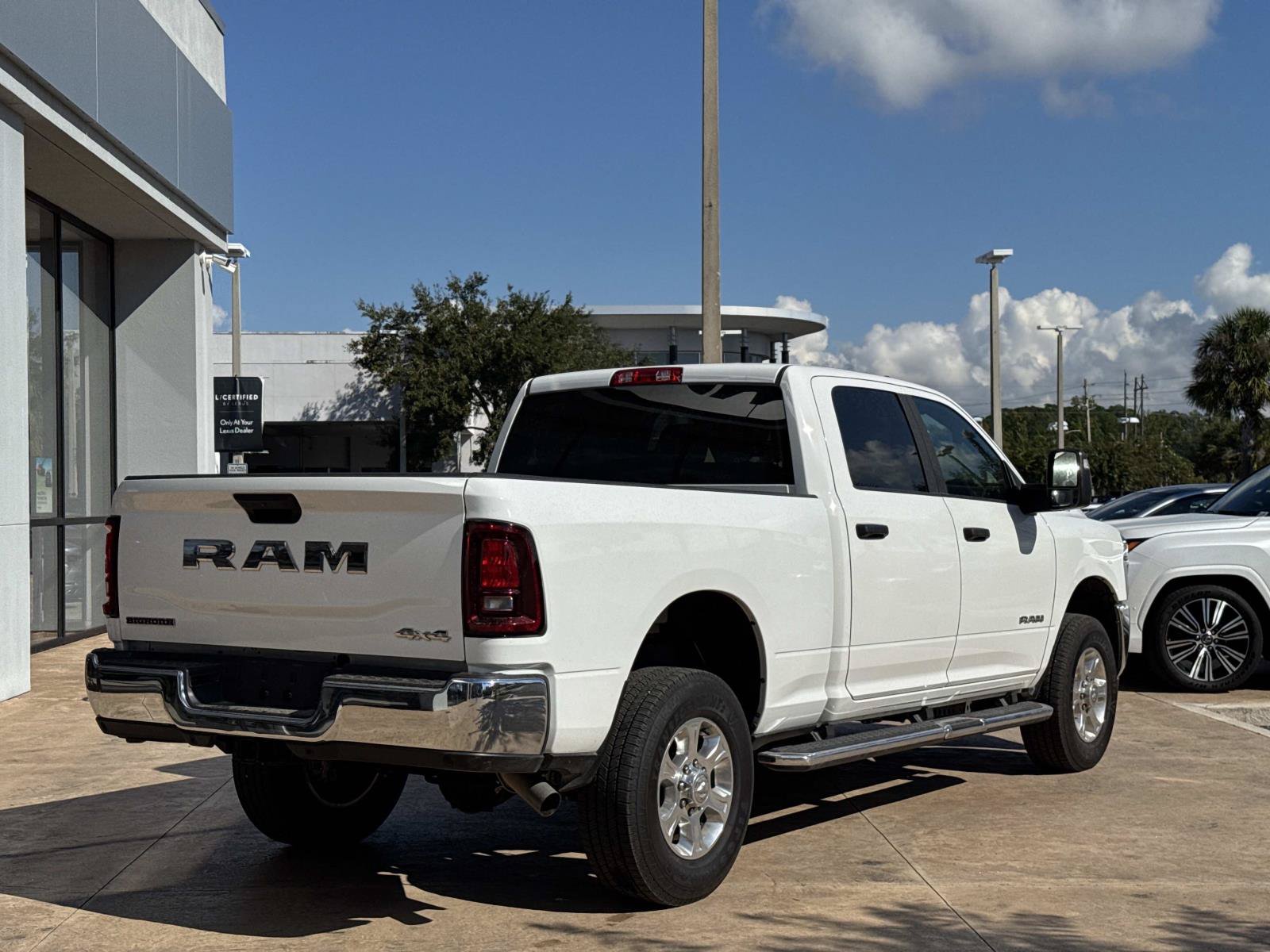 Used 2026 RAM 2500 Big Horn AWD/4WD image 3