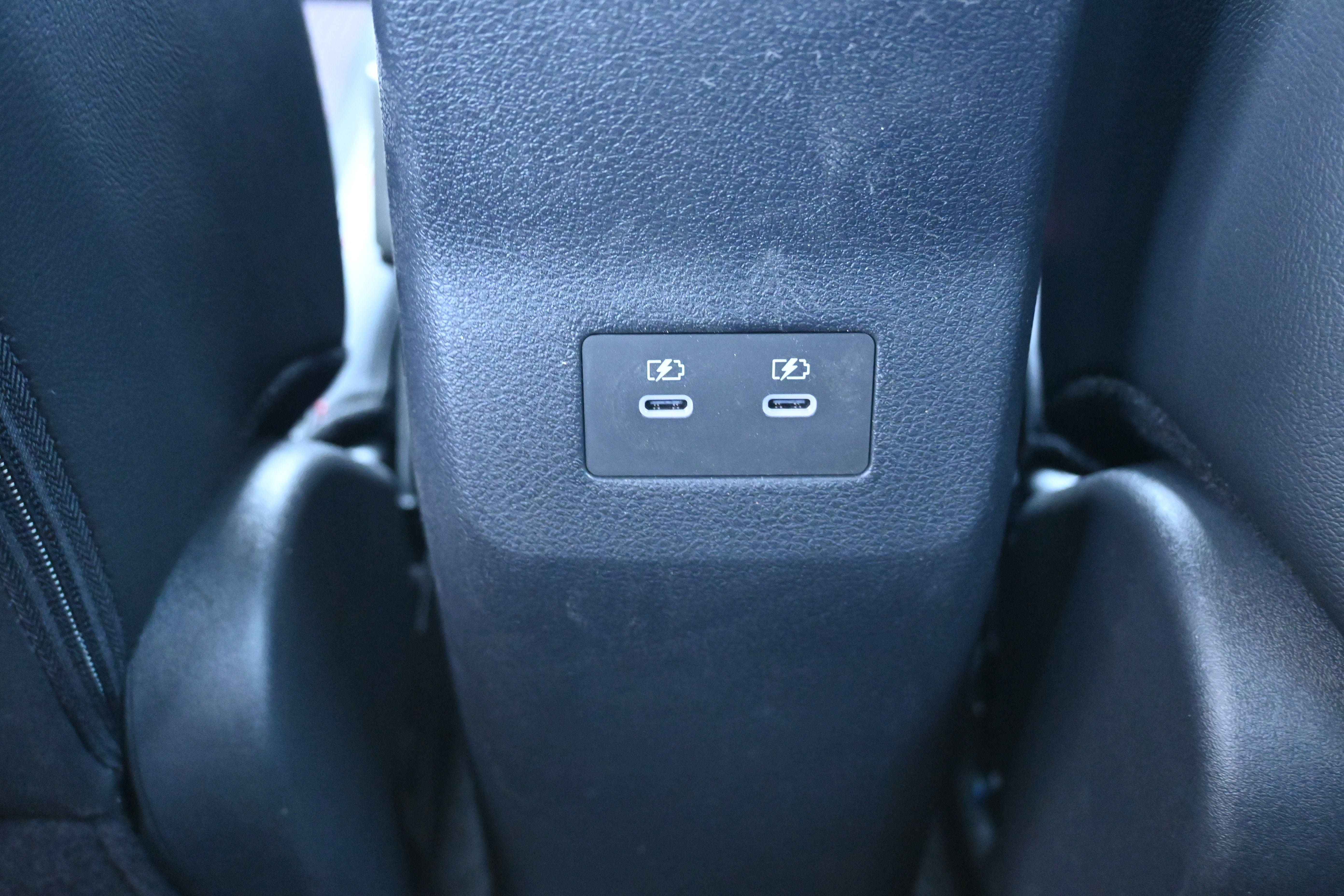 New 2026 Nissan Kicks SR w/ SR Premium Package AWD/4WD image 16