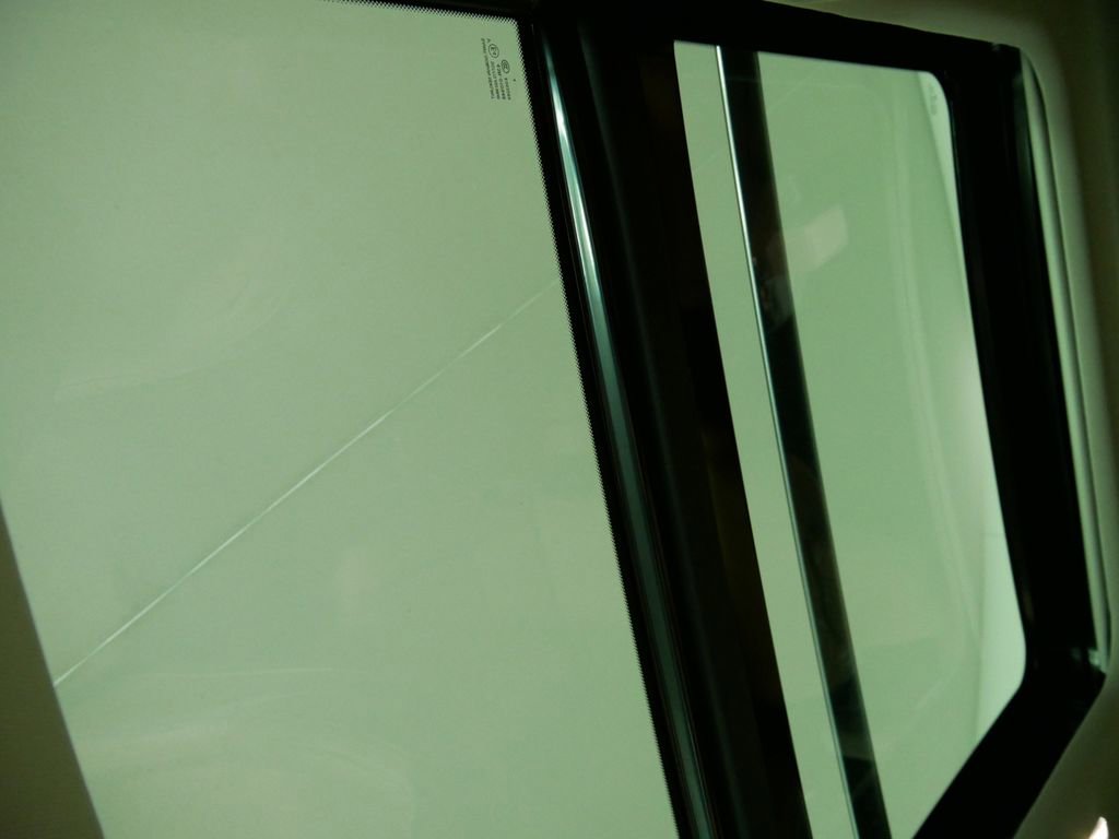 New 2025 INFINITI QX80 Luxe w/ Exterior Package image 23