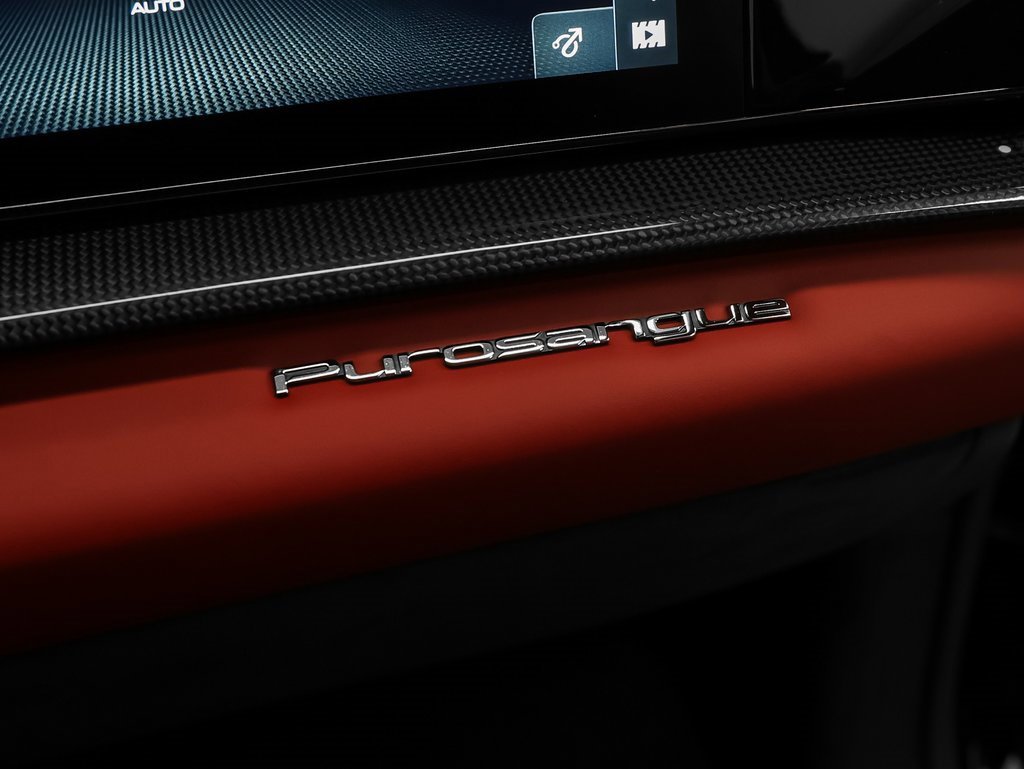 Used 2025 Ferrari Purosangue image 30