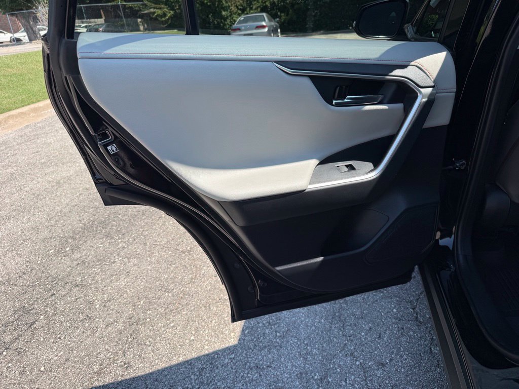 Used 2019 Toyota RAV4 Adventure w/ Cold Weather Package AWD/4WD image 33