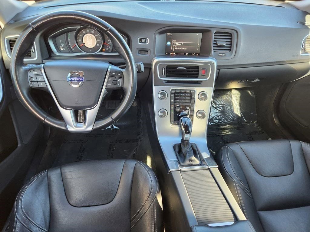 Used 2018 Volvo S60 T5 Dynamic w/ Protection Package video 2