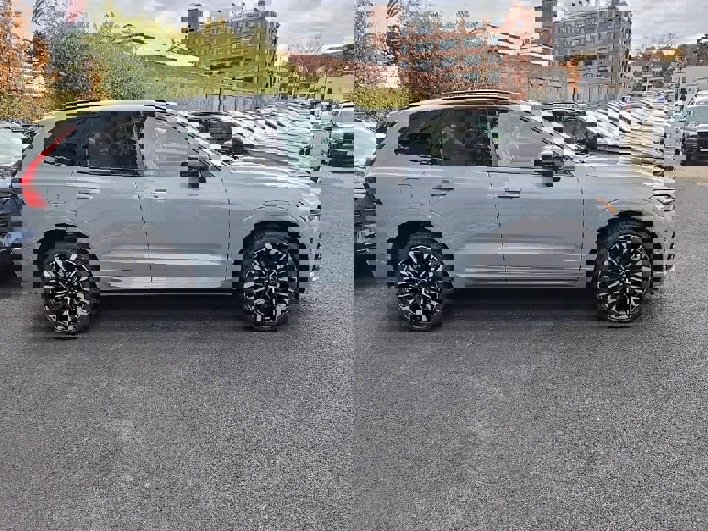 New 2026 Volvo XC60 T8 Ultra w/ Protection Package Premier image 3