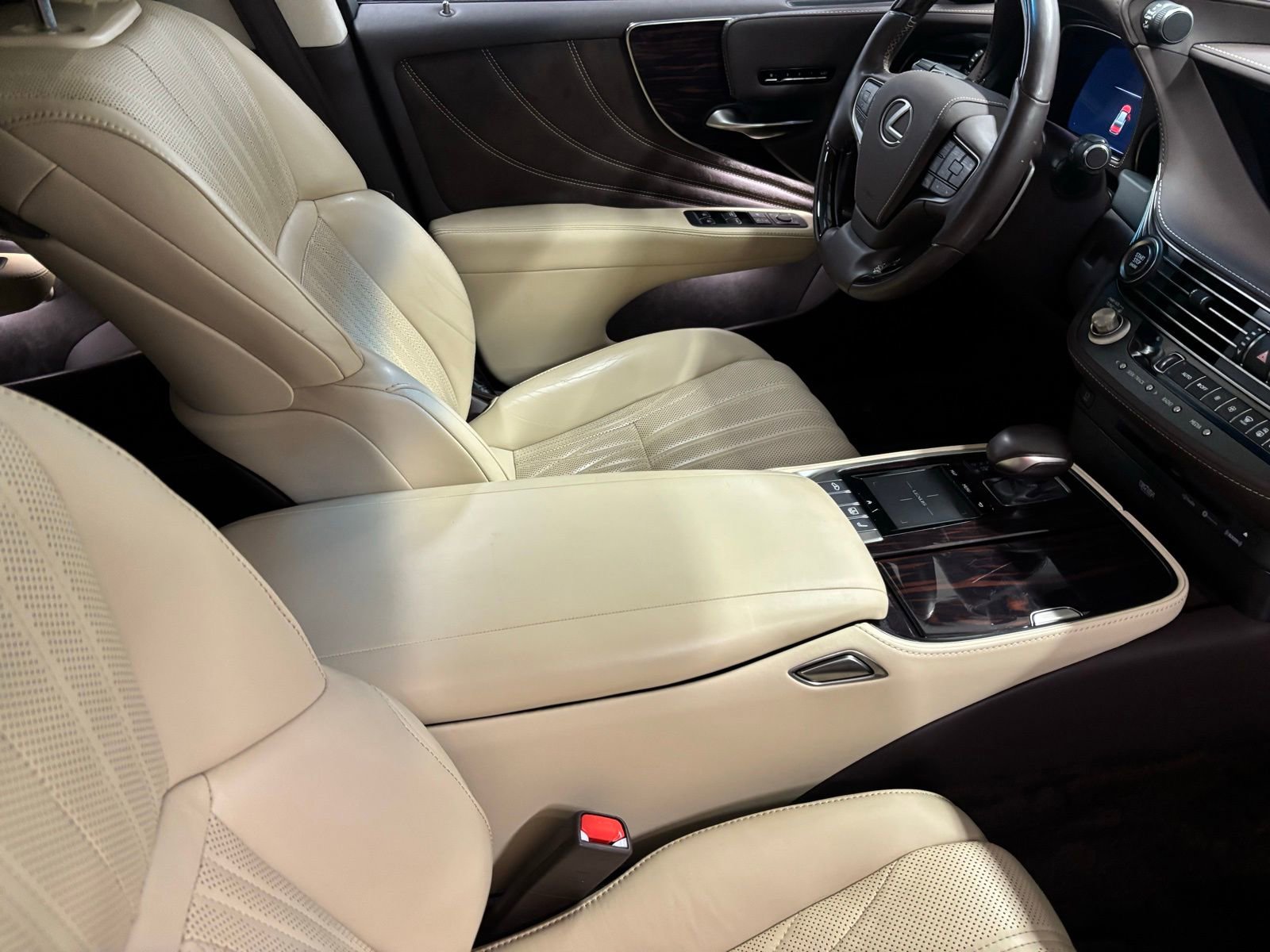 Used 2018 Lexus LS 500 w/ Luxury Package RWD image 21