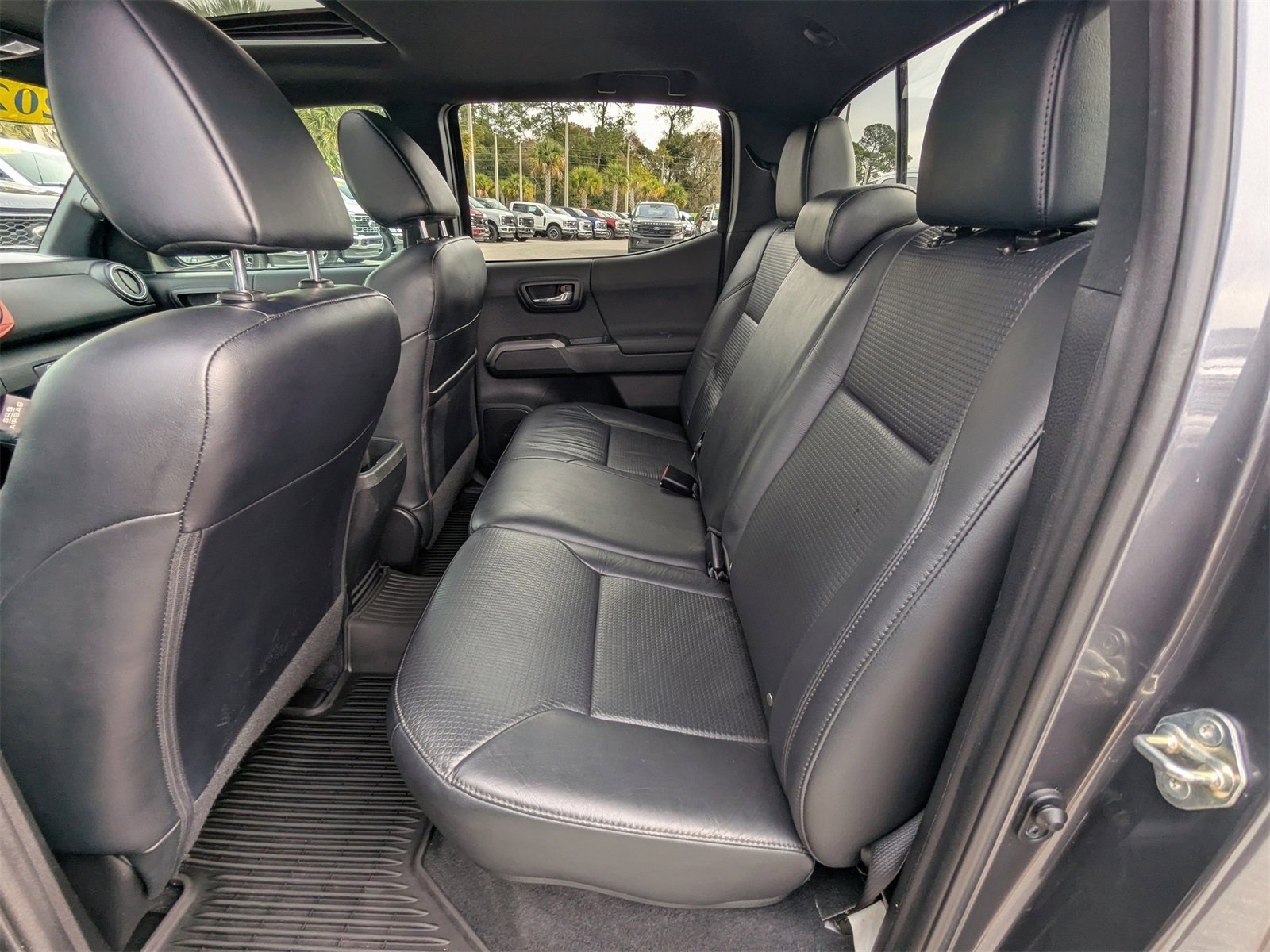 Used 2020 Toyota Tacoma TRD Off-Road image 14