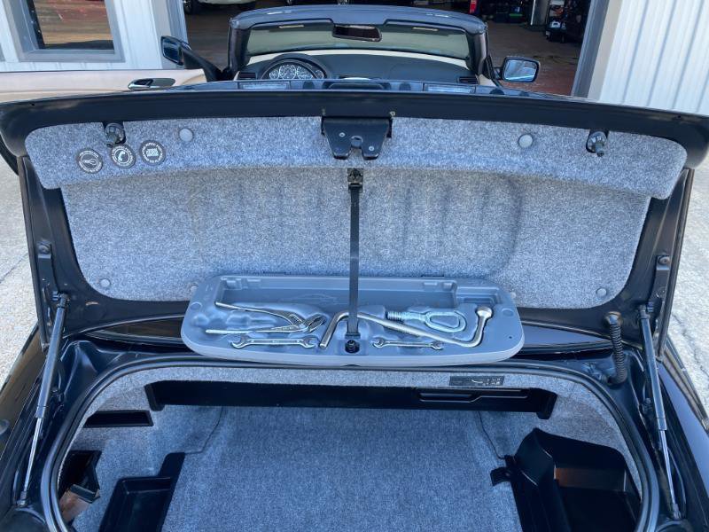 Used 2004 BMW 330Ci Convertible image 19