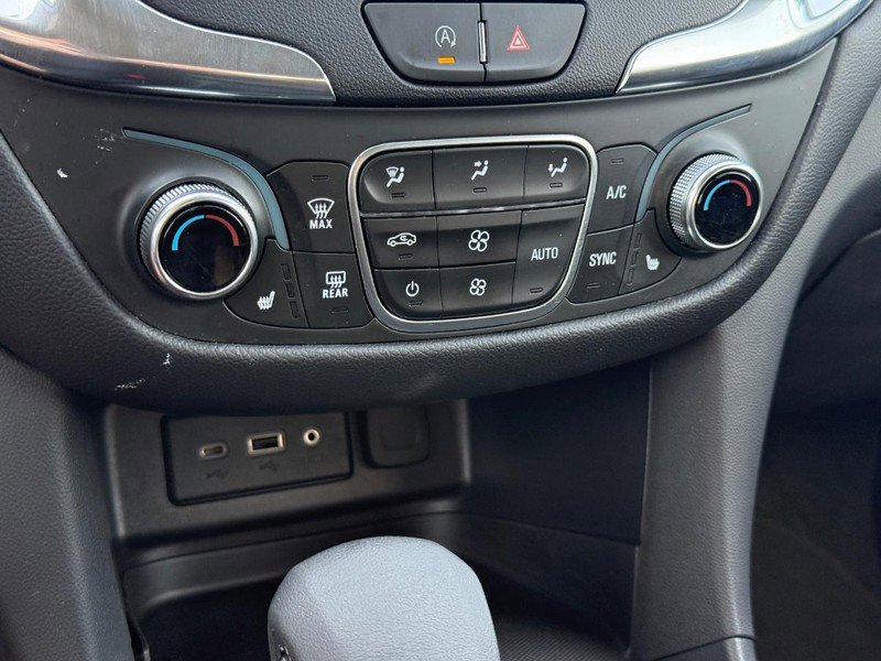 Used 2024 Chevrolet Equinox LT image 18