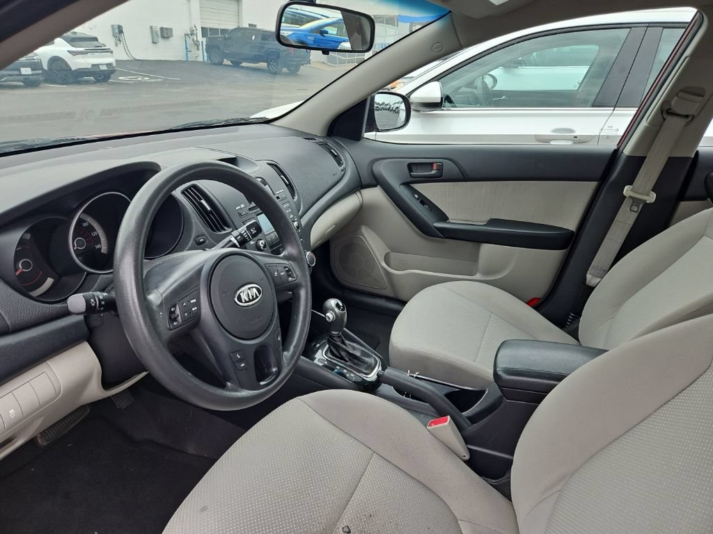 Used 2012 Kia Forte EX FWD image 10