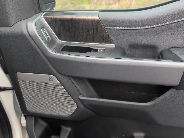 Used 2024 Ford F250 Lariat w/ Black Appearance Package image 14