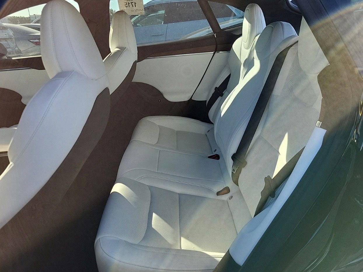 Used 2022 Tesla Model S image 9