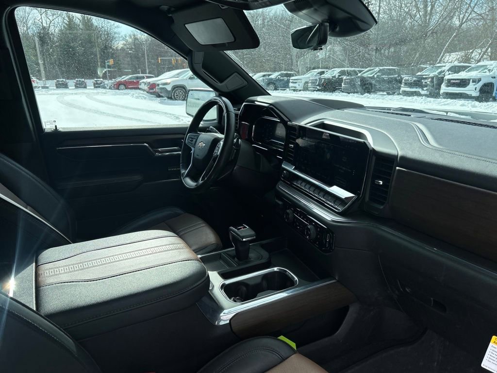 Used 2024 Chevrolet Silverado 1500 High Country image 20