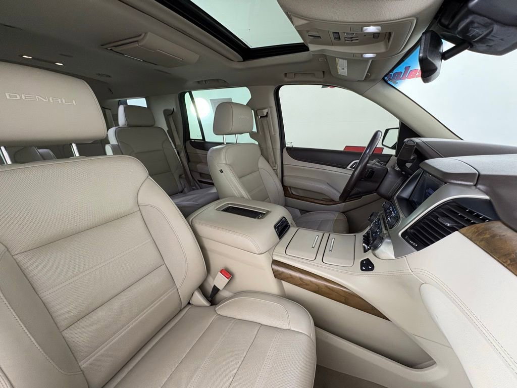 Used 2020 GMC Yukon Denali w/ Denali Ultimate Package image 38