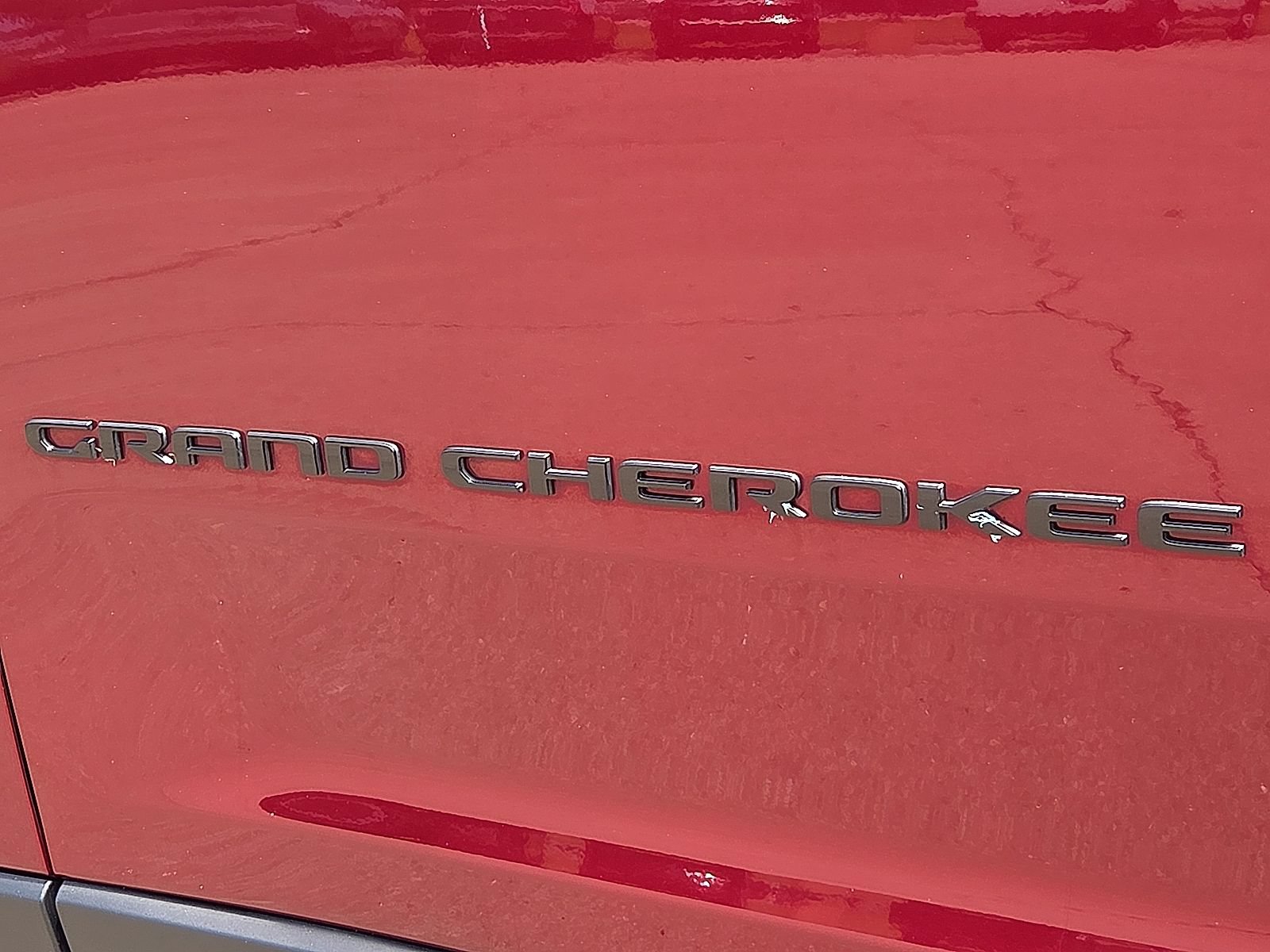 Used 2024 Jeep Grand Cherokee Altitude AWD/4WD image 9