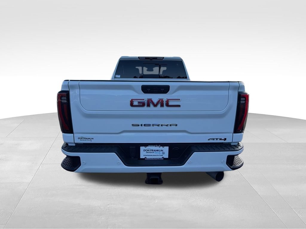 Used 2024 GMC Sierra 2500 AT4 w/ AT4 Preferred Package AWD/4WD image 7