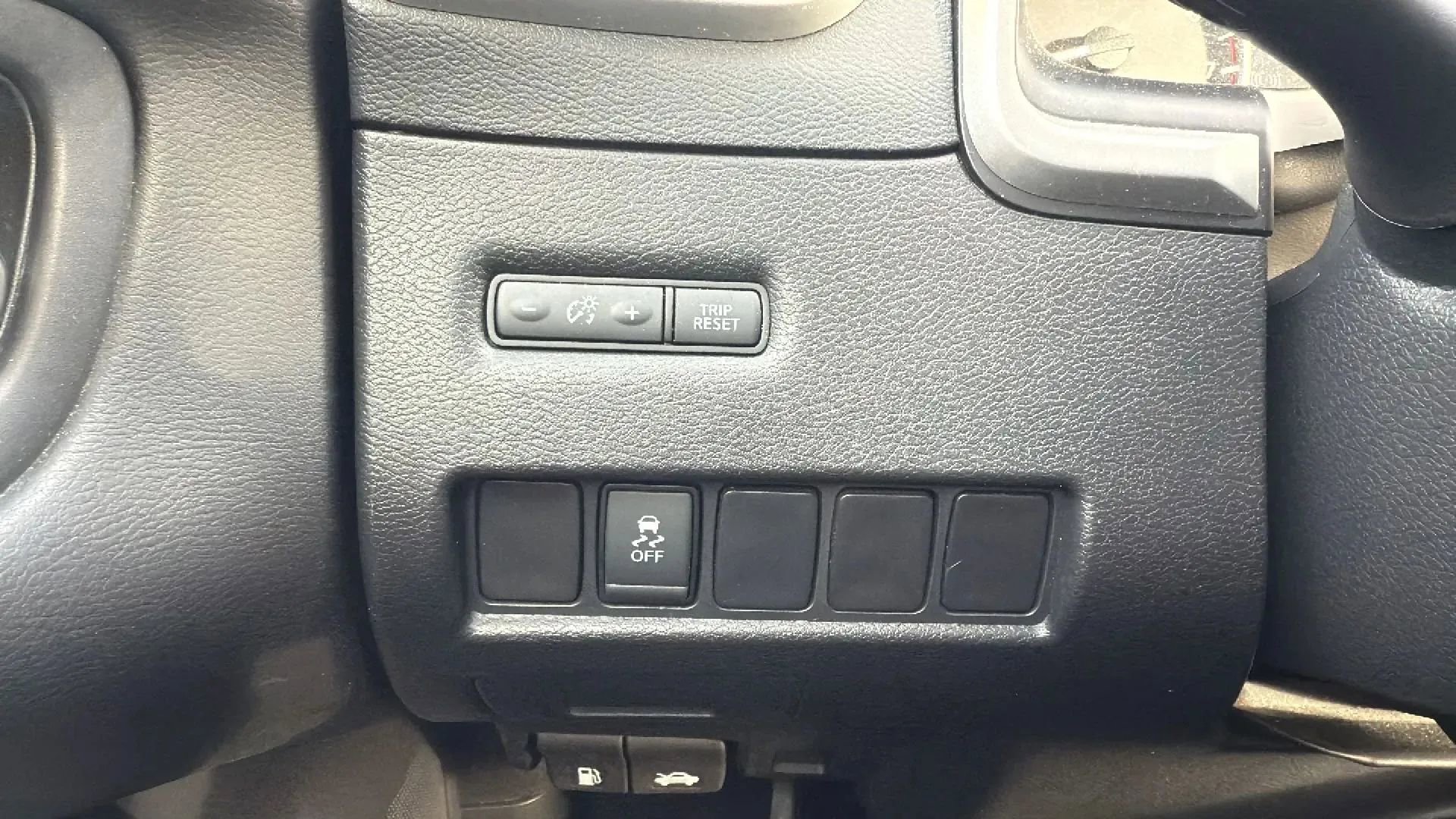 Used 2018 Nissan Murano SV image 15