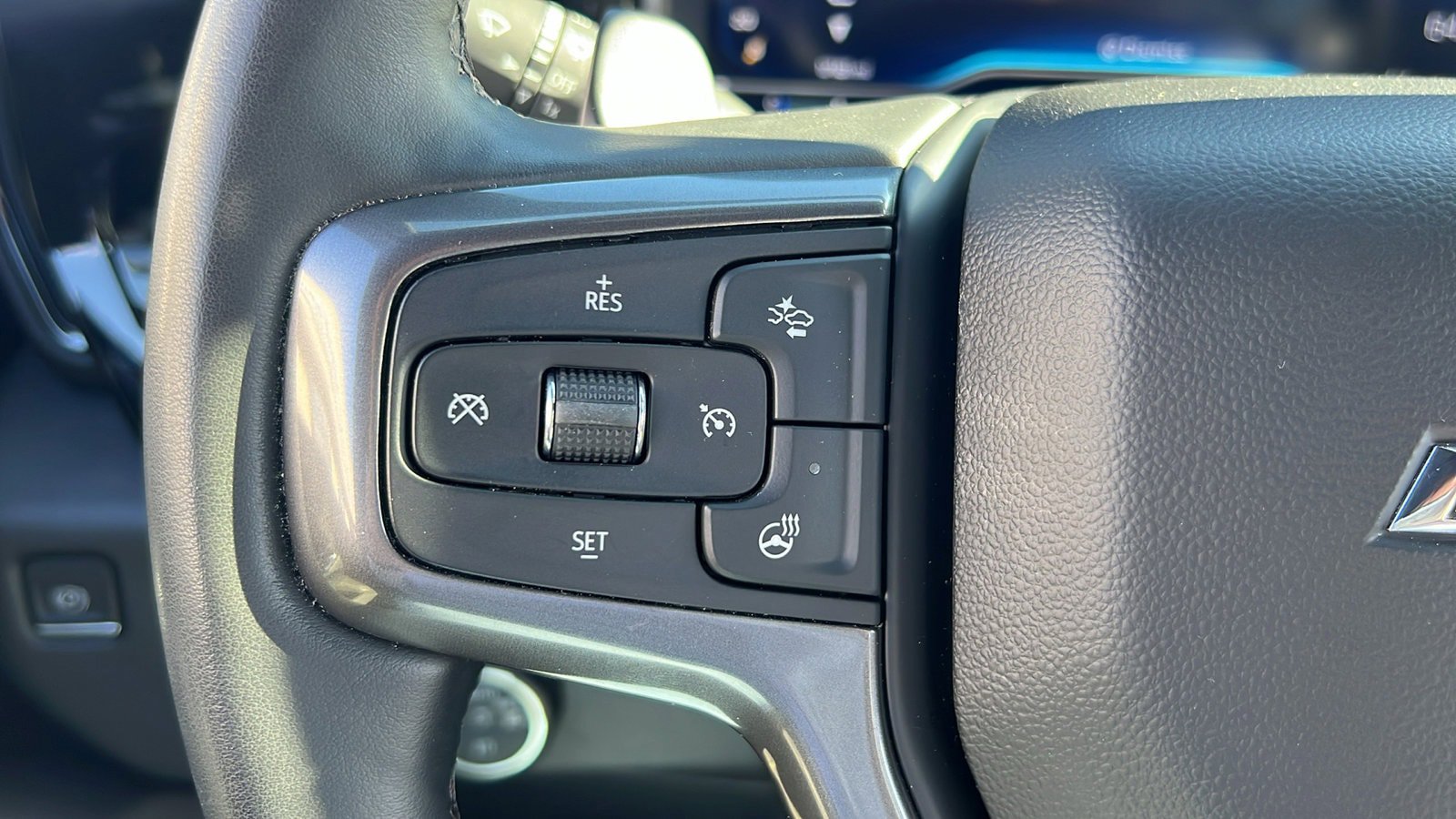 Used 2024 Chevrolet Silverado 1500 ZR2 w/ Technology Package image 19