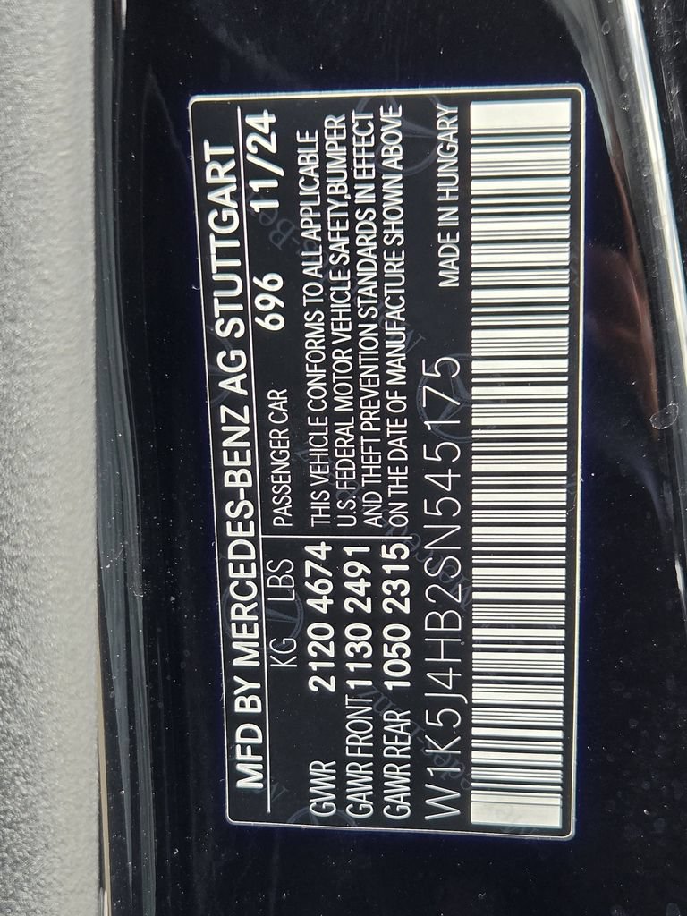 Used 2025 Mercedes-Benz CLA 250 4MATIC w/ Exclusive Package image 32