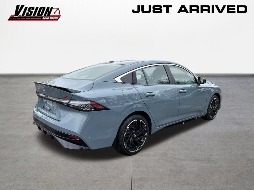 New 2026 Nissan Sentra SR w/ SR Premium Package FWD image 5