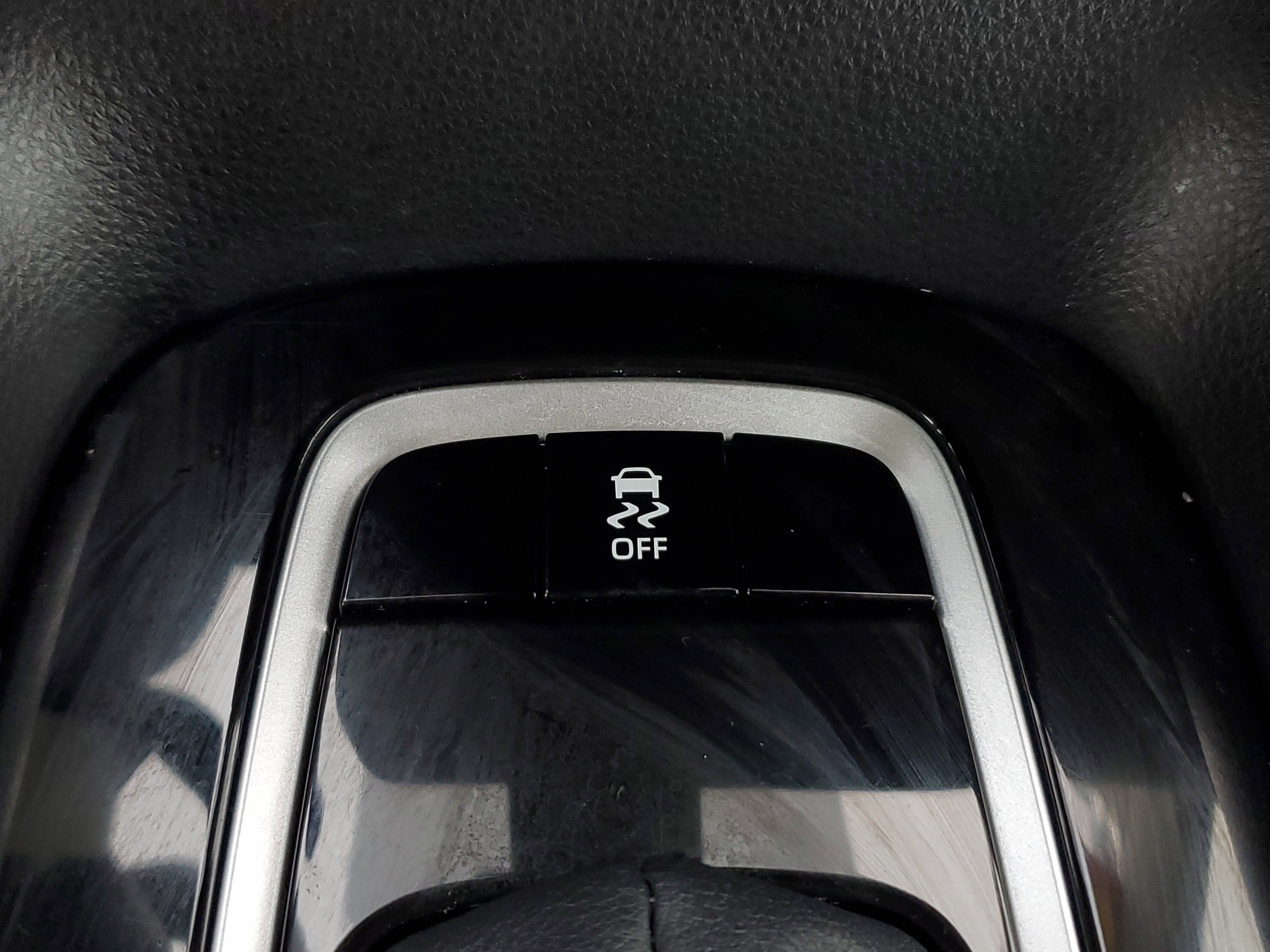 Certified 2025 Toyota Corolla LE image 27