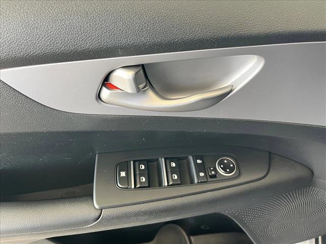 Used 2024 Kia Forte LXS image 18