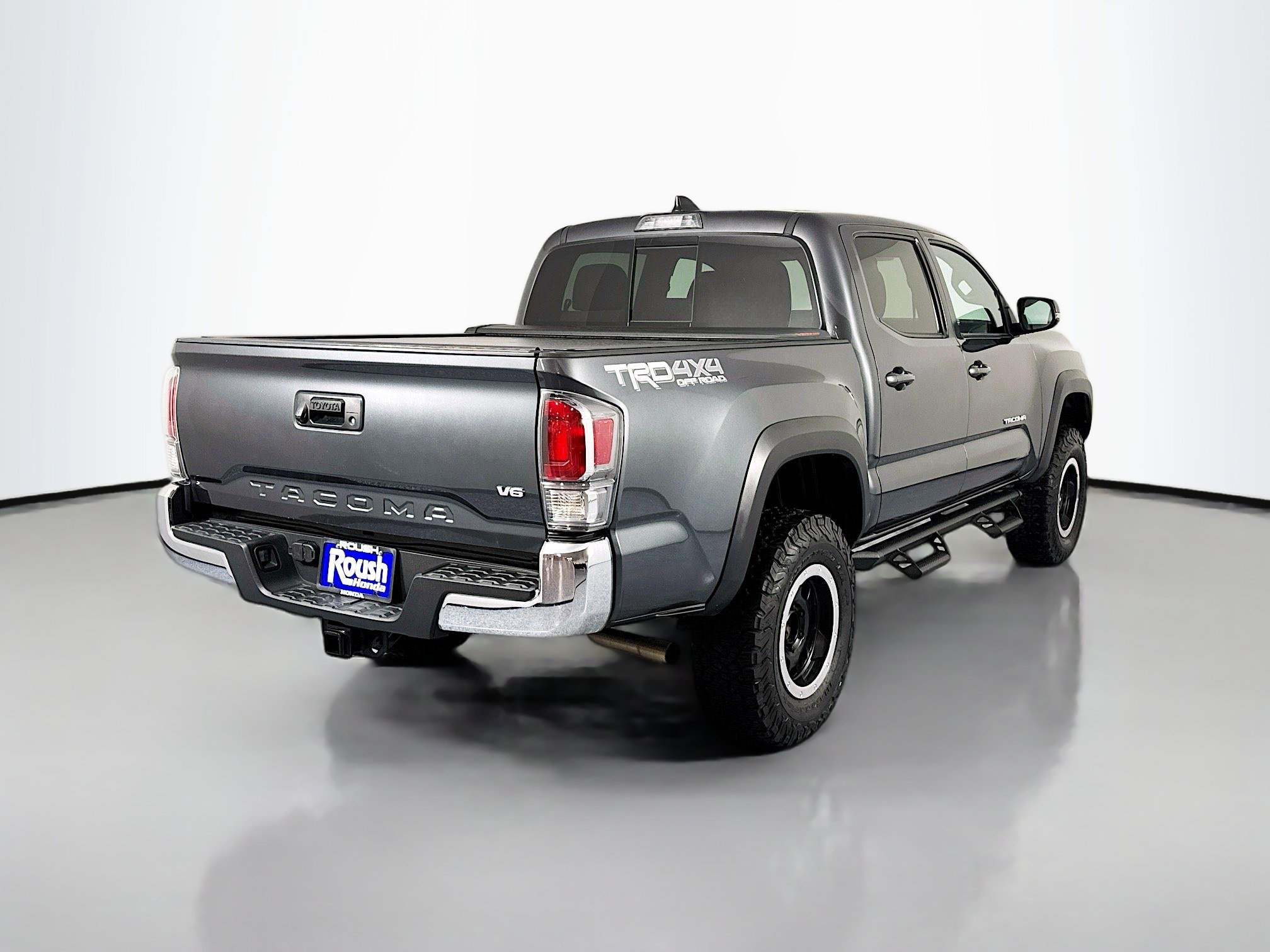 Used 2022 Toyota Tacoma TRD Off-Road image 5