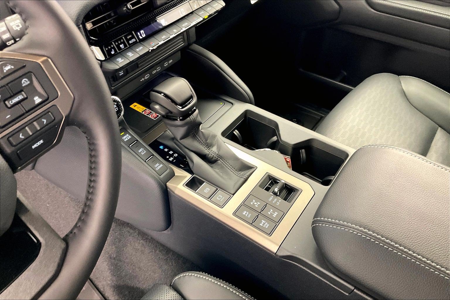 New 2027 Toyota Land Cruiser w/ Premium Package AWD/4WD image 8