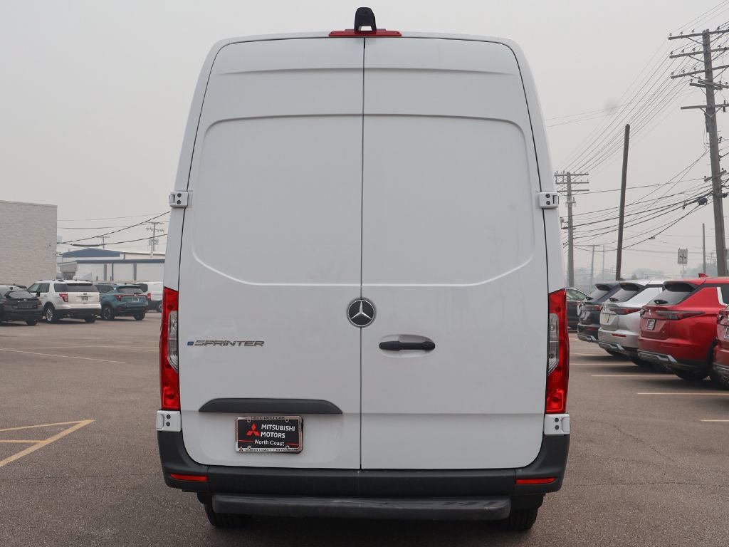 Used 2024 Mercedes-Benz eSprinter 170 Cargo image 9