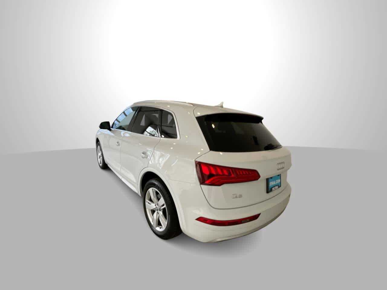 Used 2019 Audi Q5 2.0T Premium w/ Convenience Package AWD/4WD image 6