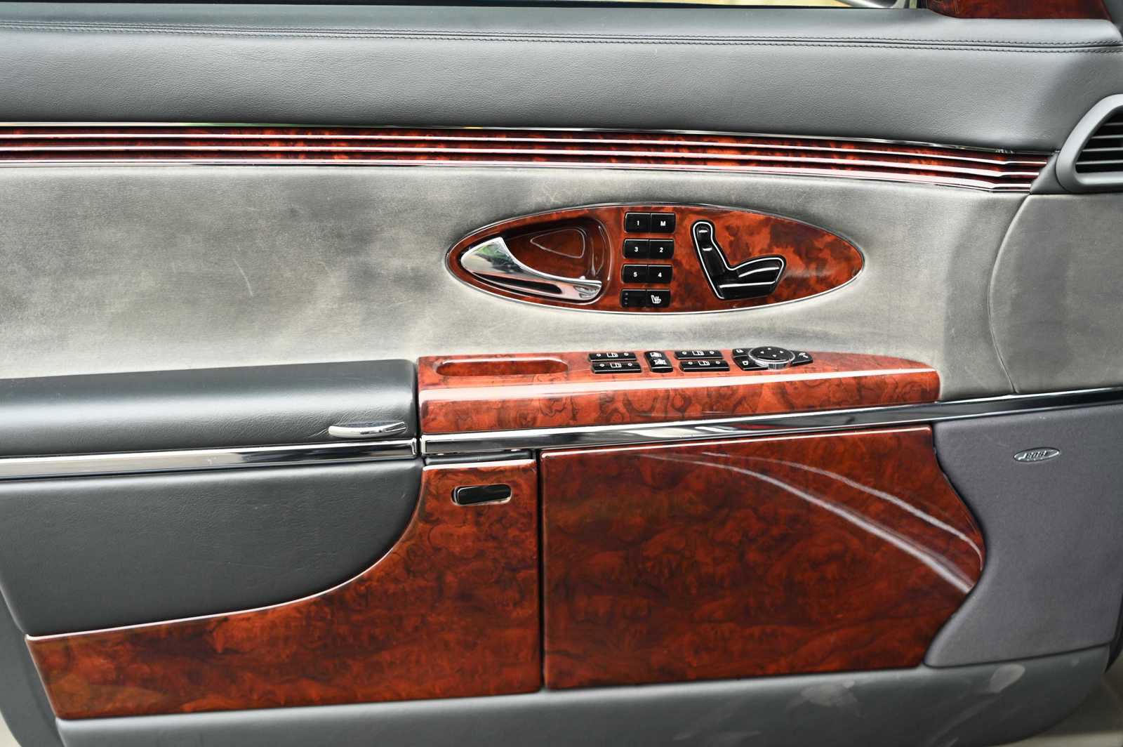 Used 2005 Maybach 57 RWD image 11
