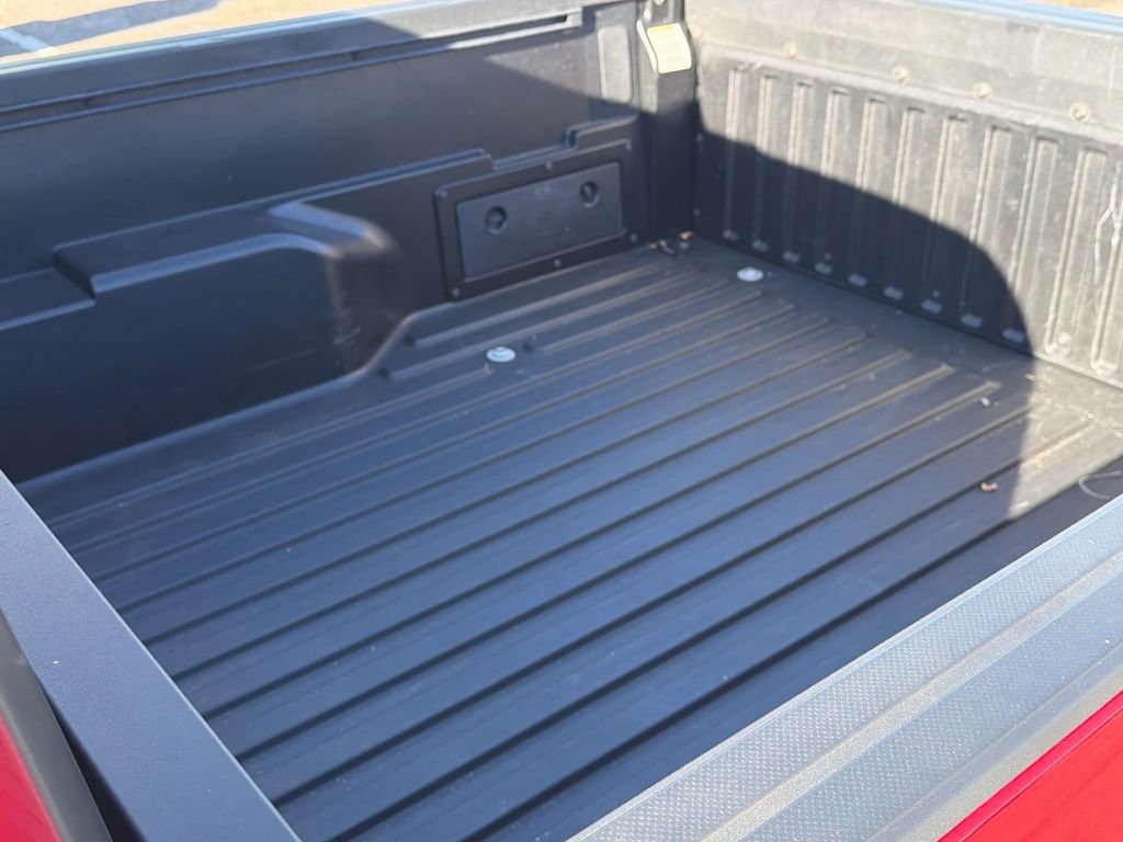 Certified 2022 Toyota Tacoma SR5 w/ Technology Package AWD/4WD image 8