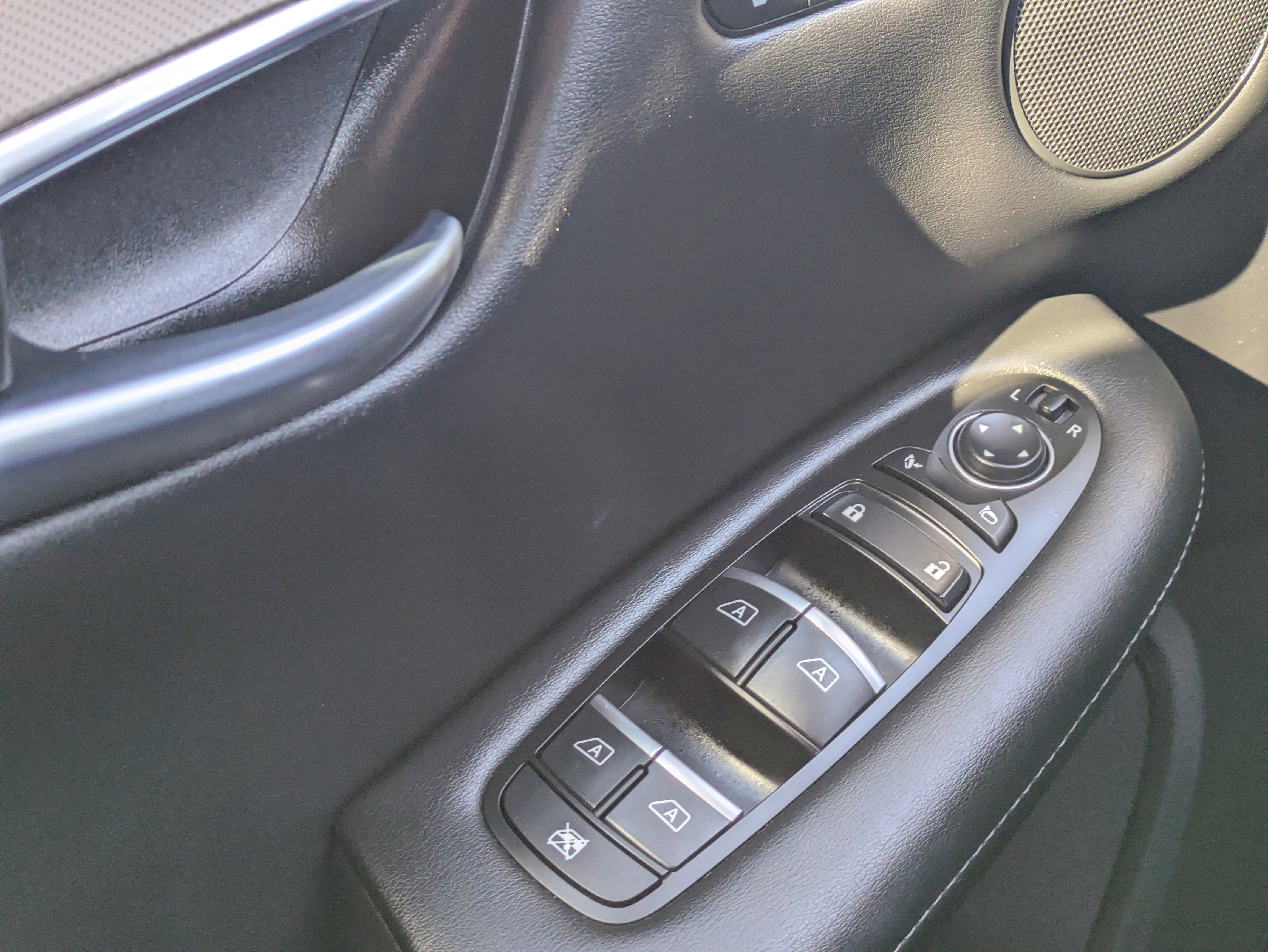 Used 2024 INFINITI QX50 Luxe image 27