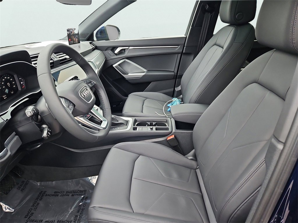 New 2025 Audi Q3 2.0T Premium image 21