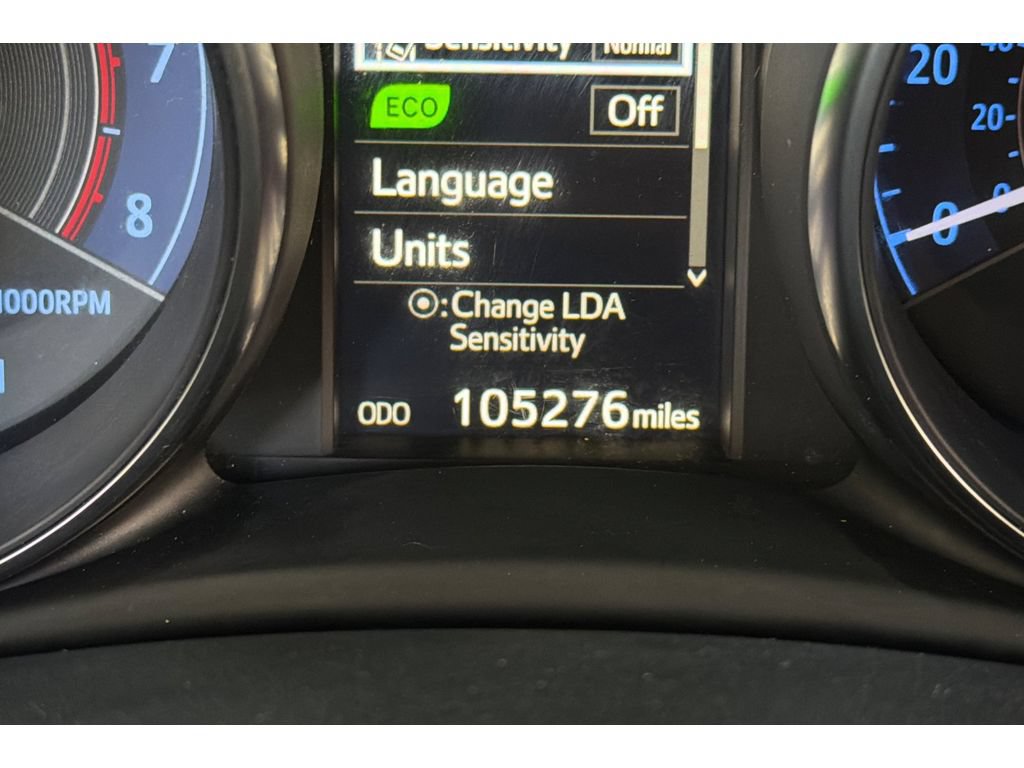 Used 2018 Toyota Corolla iM w/ All-Weather Mat Package FWD image 28