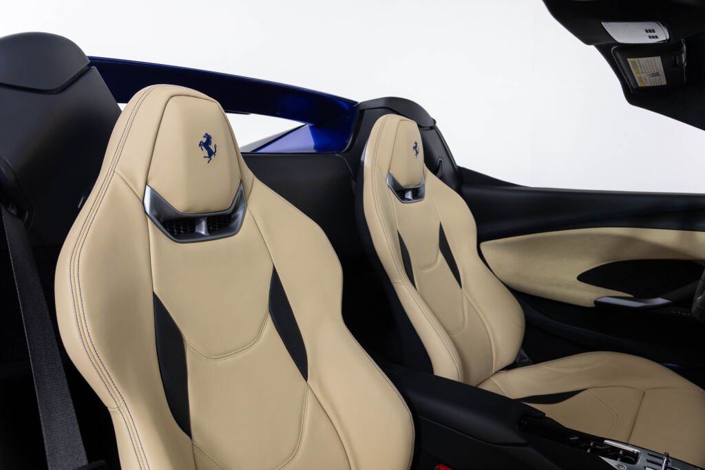 Certified 2025 Ferrari 296 GTS RWD image 27