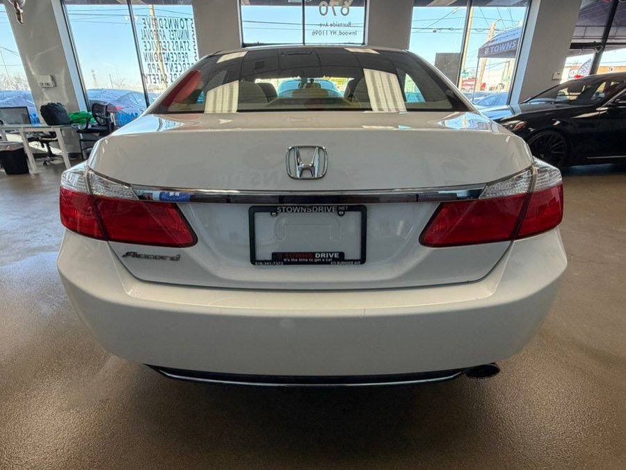 Used 2015 Honda Accord LX image 9