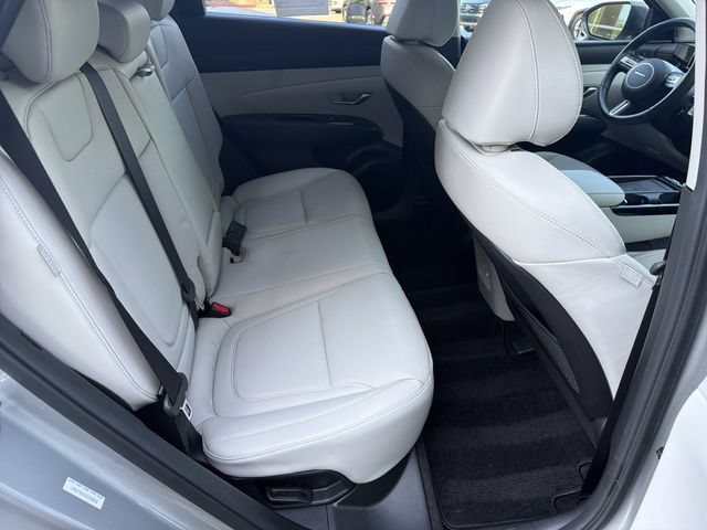 Certified 2025 Hyundai Tucson Limited AWD/4WD image 18