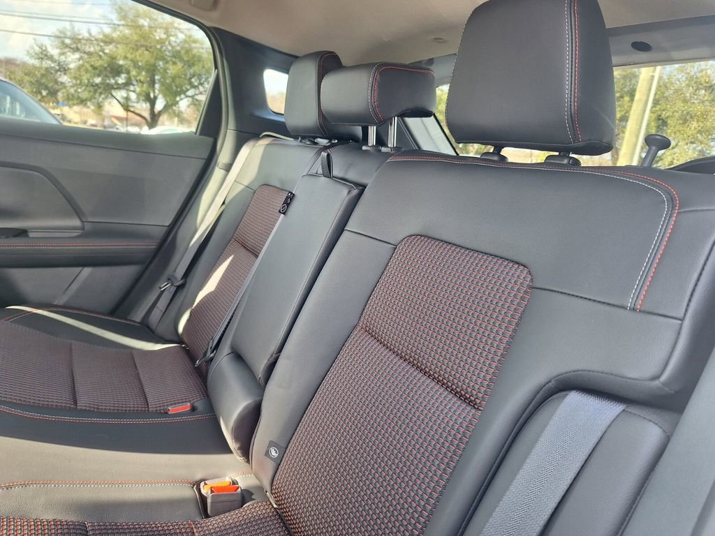 Used 2025 Nissan Kicks SR image 22