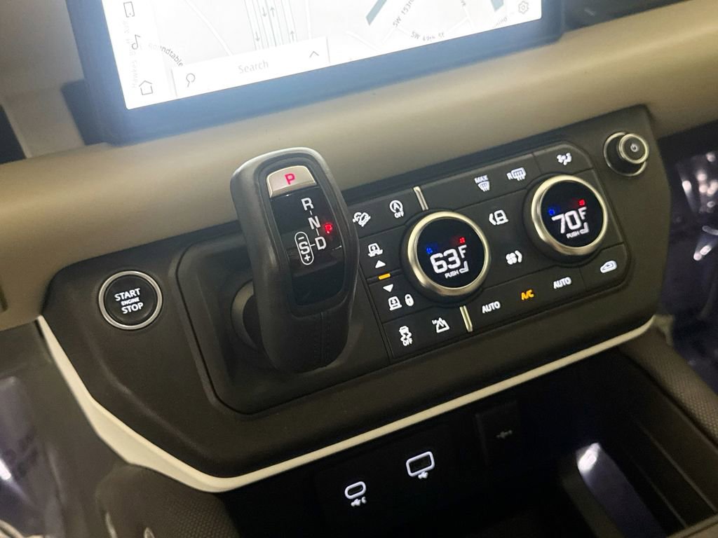 Used 2021 Land Rover Defender 110 X-Dynamic HSE image 15
