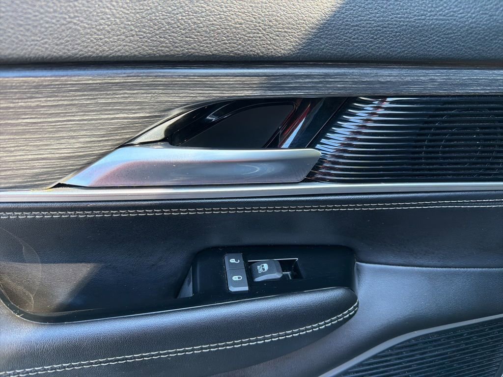 Used 2023 Jeep Wagoneer Series III w/ Preferred Equipment Group image 24